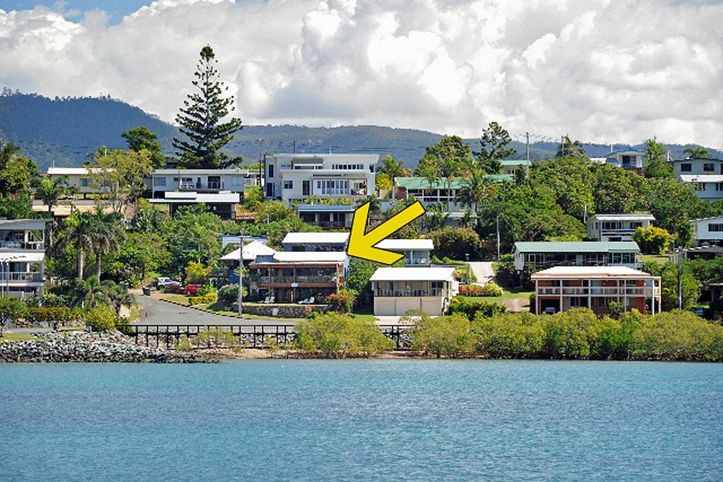 Airlie Waterfront Bed & Breakfast Airlie Beach Exterior photo